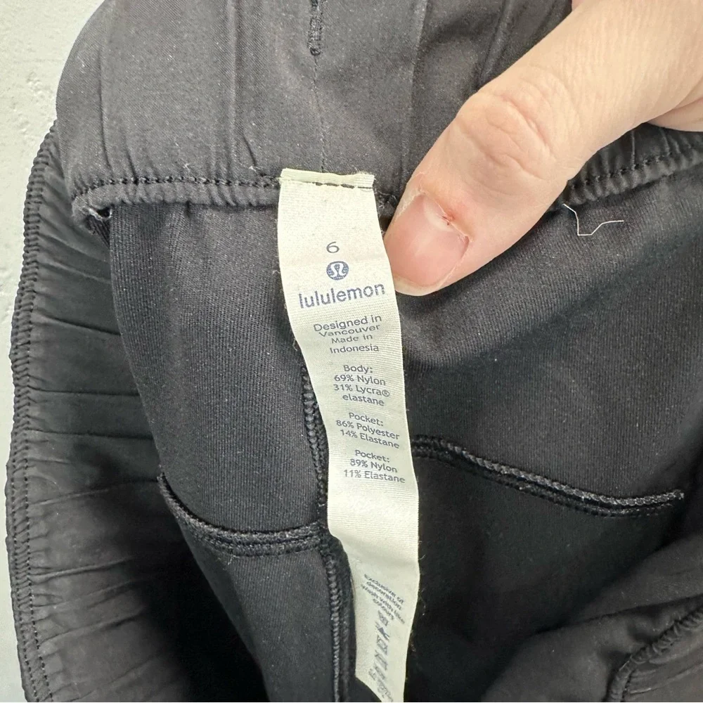 Lululemon‎ Lululemon On The Fly Pant *28